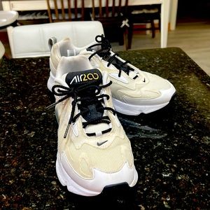 Nike air 200